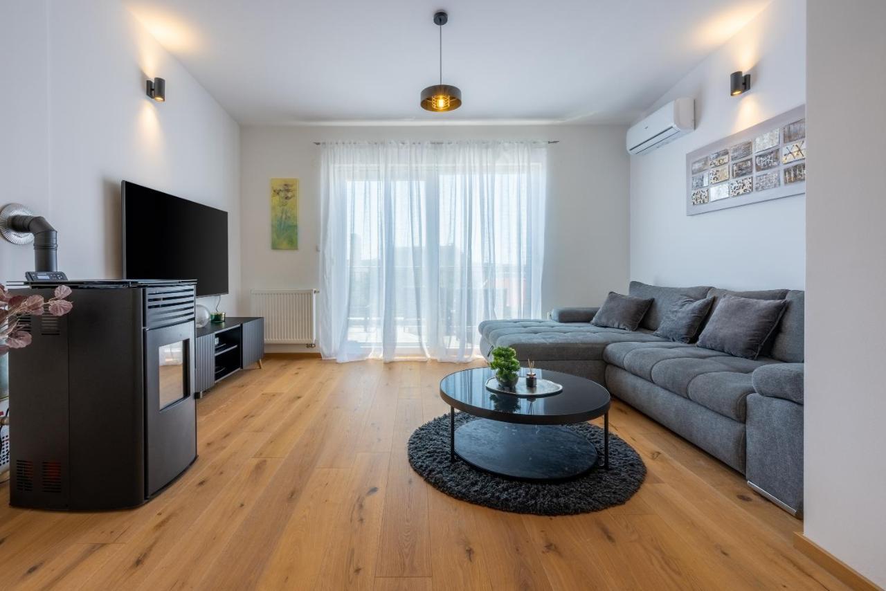 Apartments Marta Цриквеница Экстерьер фото